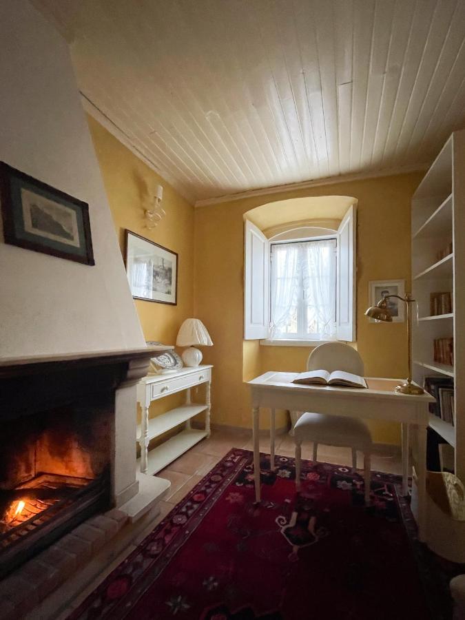 Charming Countryside Home With Fireplace & Patio アルコーティン エクステリア 写真
