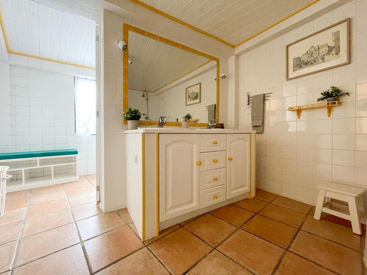 Charming Countryside Home With Fireplace & Patio アルコーティン エクステリア 写真